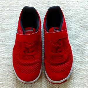 Kids Nike mesh sneakers size 1.5 big kids